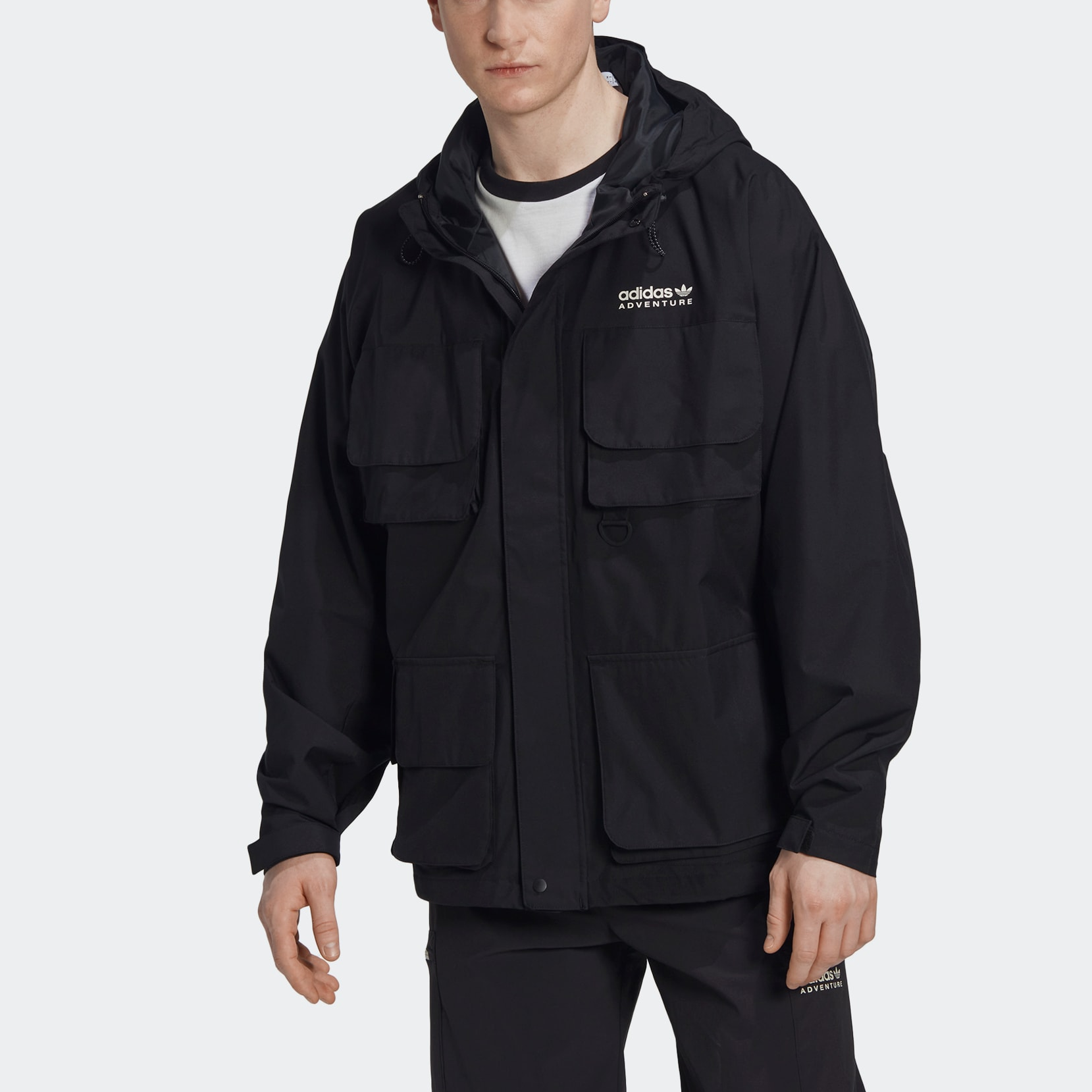 Lookbook adidas Originals Adventure 黑色印花連帽戶外多功能外套 男款 HK4996