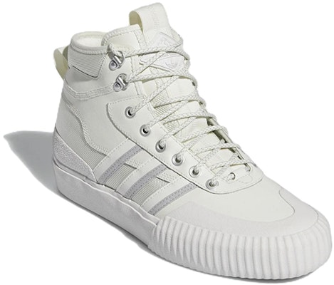 adidas Originals Akando ATR 'Feather White' Putih Bulu H01241 Lookbook adidas Originals Akando ATR 'Feather White' Putih Bulu H01241