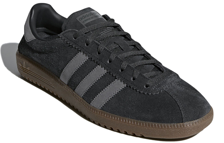 Lookbook adidas Originals Bermuda Low ''Noir Marron'' CQ2781