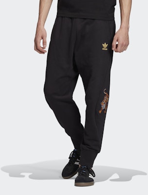 아디다스 오리지널 블랙 트랙 조거 팬츠 GC8693 Purchase 아디다스 오리지널 블랙 트랙 조거 팬츠 GC8693