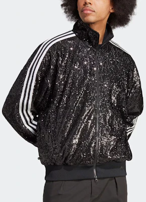 adidas Originals 藍版運動外套 休閒運動夾克。 IA2461 Lookbook adidas Originals 藍版運動外套 休閒運動夾克。 IA2461