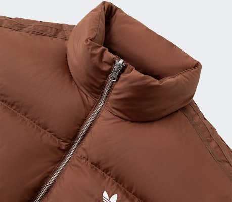 アディダスオリジナルス ブラウンロゴ スタンドカラー ストライプ ユニセックスジャケット. JW1370 Shop アディダスオリジナルス ブラウンロゴ スタンドカラー ストライプ ユニセックスジャケット. JW1370