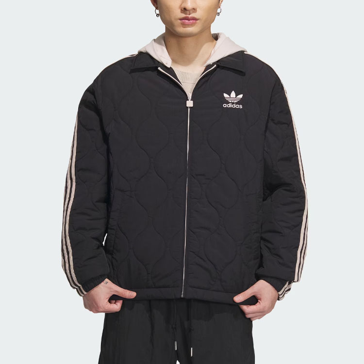 Lookbook Jaket adidas Originals Classic Sport Hitam dengan Stripes Bordir dan Hoodie IW6284