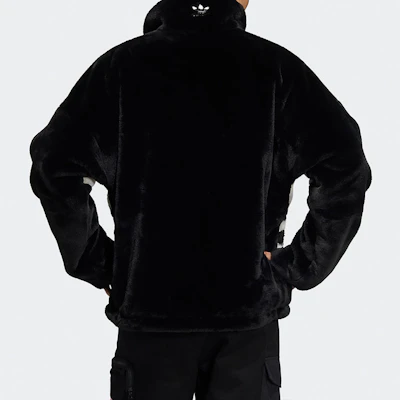 아디다스 오리지널스 페이크 퍼 로고 트랙 자켓 블랙 레트로 스타일 HC0323 Purchase 아디다스 오리지널스 페이크 퍼 로고 트랙 자켓 블랙 레트로 스타일 HC0323