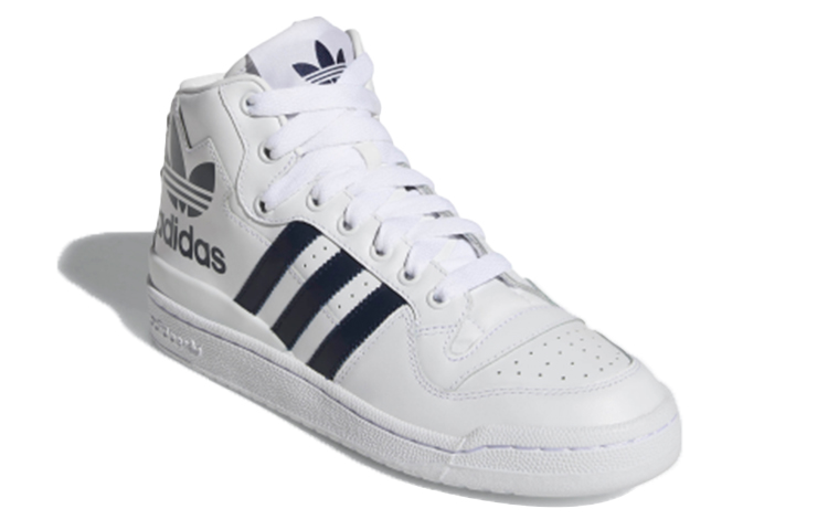 Lookbook アディダス フォーラムMid RS XL 白/紺 D98191