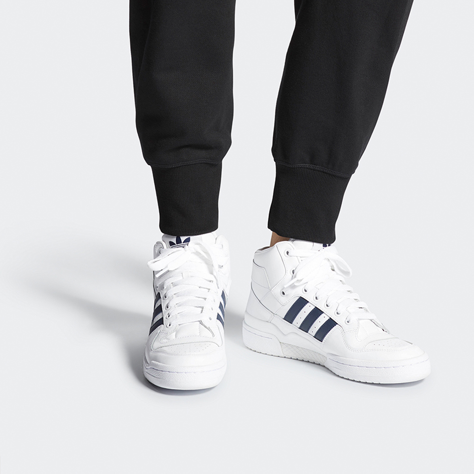 Sizing アディダス フォーラムMid RS XL 白/紺 D98191