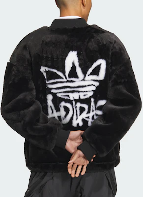 adidas Originals 黑色復古人造毛外套 拉鍊款 男女休閒運動外套 JD3776 Lookbook adidas Originals 黑色復古人造毛外套 拉鍊款 男女休閒運動外套 JD3776