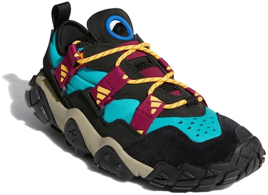 adidas Originals FYW XTA Kasut Sneaker FW9190 Lookbook adidas Originals FYW XTA Kasut Sneaker FW9190