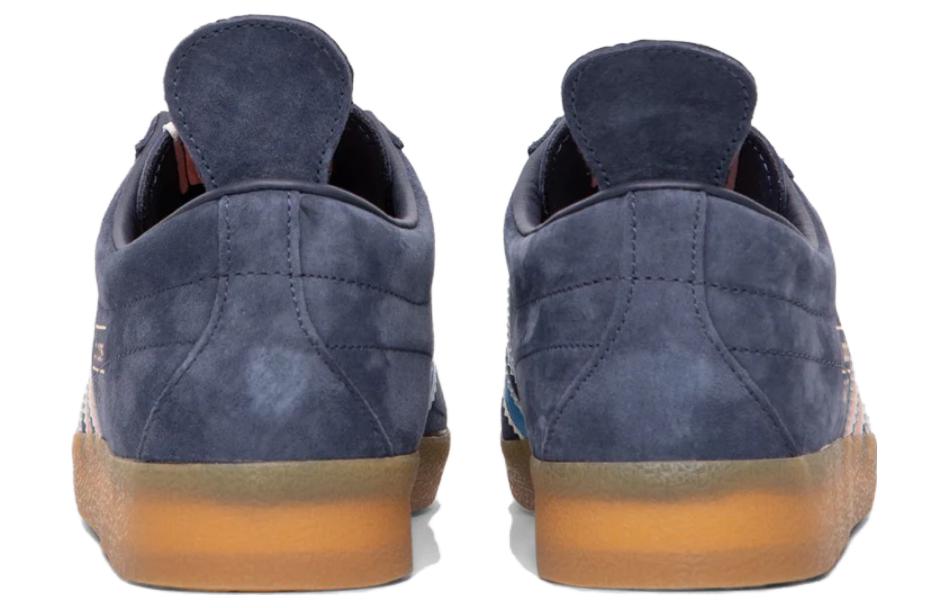 Shop アディダス オリジナルス ガゼル 赤青 HP3075