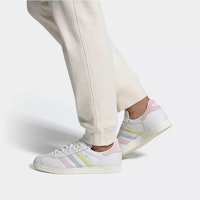 アディダス ガゼル 白黄青ピンク
(Adiddasu Gazeru Shiroki Ao Pinku) FX0049 Sizing アディダス ガゼル 白黄青ピンク
(Adiddasu Gazeru Shiroki Ao Pinku) FX0049