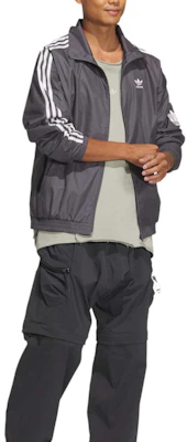 아디다스 오리지널 그레이 트랙 자켓 사이드 스트라이프 유니섹스 풀집 디자인 JI7533 Purchase 아디다스 오리지널 그레이 트랙 자켓 사이드 스트라이프 유니섹스 풀집 디자인 JI7533