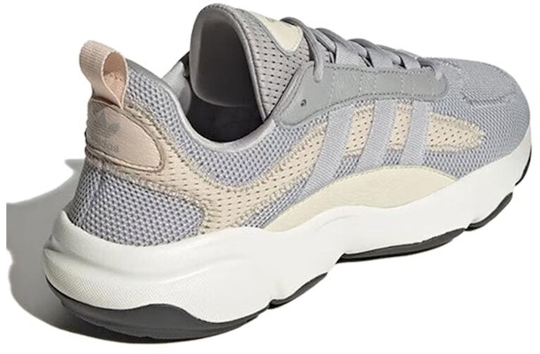 adidas originals Haiwee 減震耐磨低幫生活休閒鞋 男女同款 灰色 Shop adidas originals Haiwee 減震耐磨低幫生活休閒鞋 男女同款 灰色