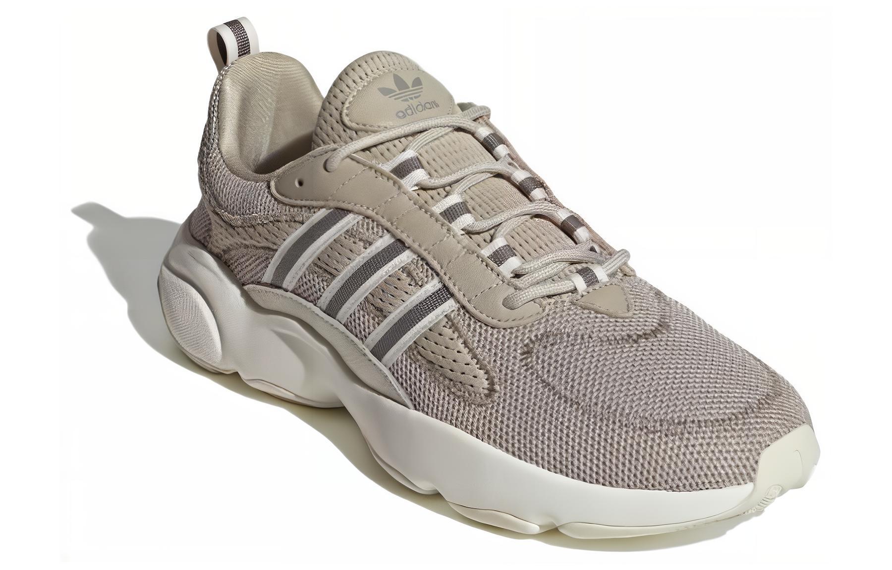 Lookbook アディダス ハイウィー "グレーグリーン" JH7354