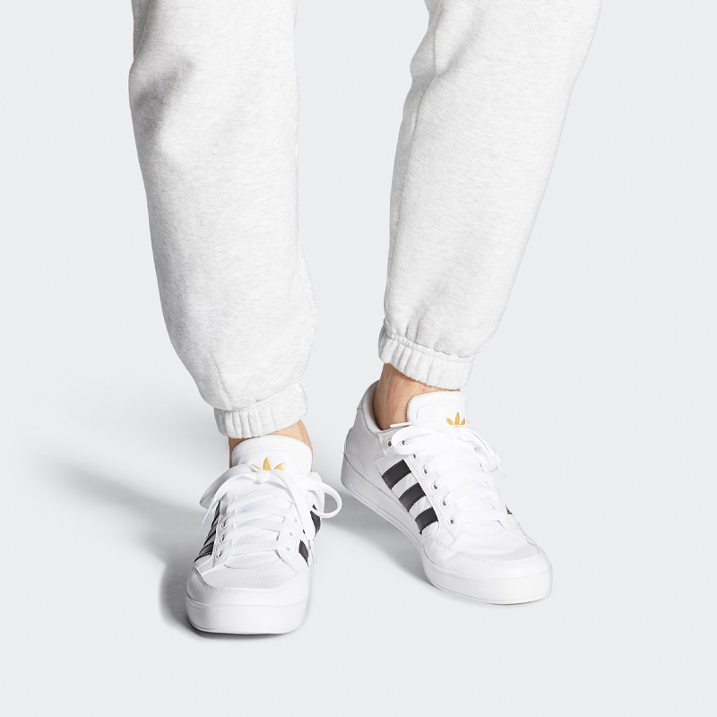 Sizing adidas originals Hardcourt Low 低幫 板鞋 男女同款 白黑