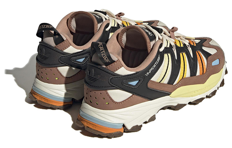 Lookbook adidas originals Hyperturf Adventure 防滑耐磨輕便 低筒 戶外功能鞋 男女通款 黑黃