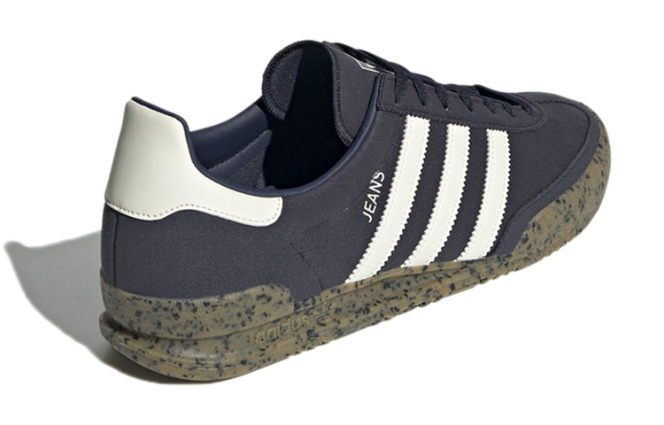 Shop adidas Originals Jeans ''Noir Vert'' GZ2722