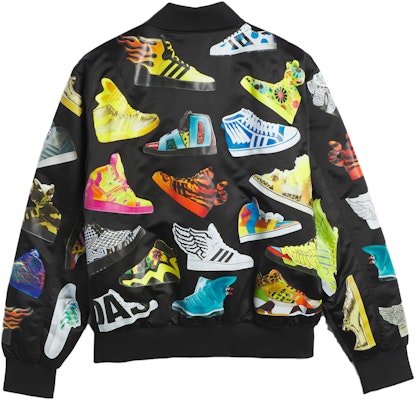 adidas Originals Jeremy Scott 男裝黑色復刻外套及鞋款聯名款式。 IA0098 Lookbook adidas Originals Jeremy Scott 男裝黑色復刻外套及鞋款聯名款式。 IA0098