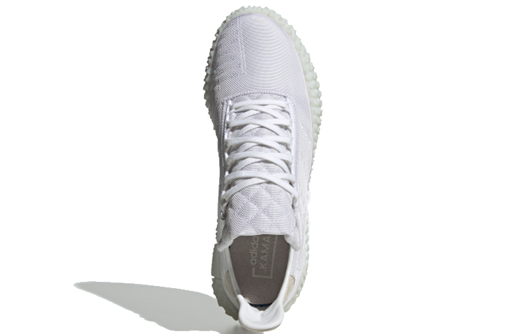 Lookbook アディダス オリジナルス カマンダ 白/ライトグレー EE5647