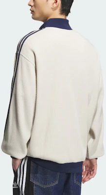 아디다스 오리지널 니트 트랙탑 로고 릴랙스 핏 롱슬리브 자켓 KC2618 Shop 아디다스 오리지널 니트 트랙탑 로고 릴랙스 핏 롱슬리브 자켓 KC2618