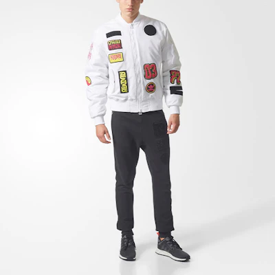 阿迪达斯三叶草标志白色加厚飞行夹克 时尚外套 BR7149 Shop 阿迪达斯三叶草标志白色加厚飞行夹克 时尚外套 BR7149