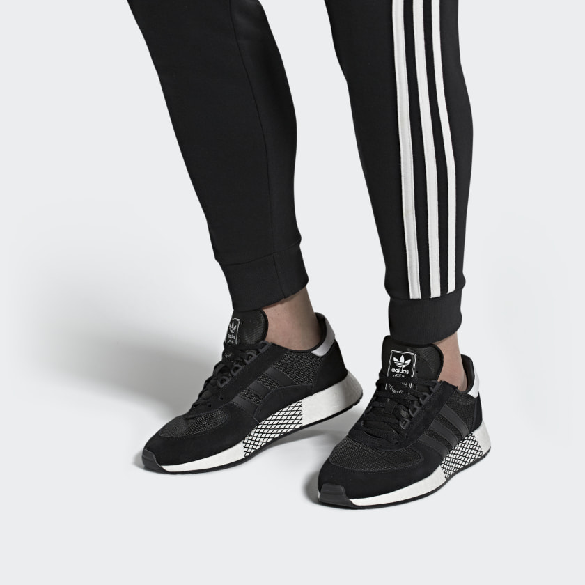Purchase adidas Originals Marathon Tech 'Hitam Putih' EE4924