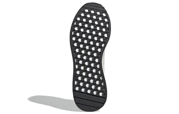 Shop 아디다스 마라톤 테크 '그레이화이트 블랙' EE4925