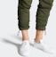Sizing adidas originals Matchcourt 白變為 adidas originals 對戰場 白色