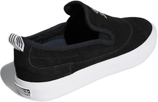 アディダス マッチコート スリップ (黒) EE6369 Shop アディダス マッチコート スリップ (黒) EE6369