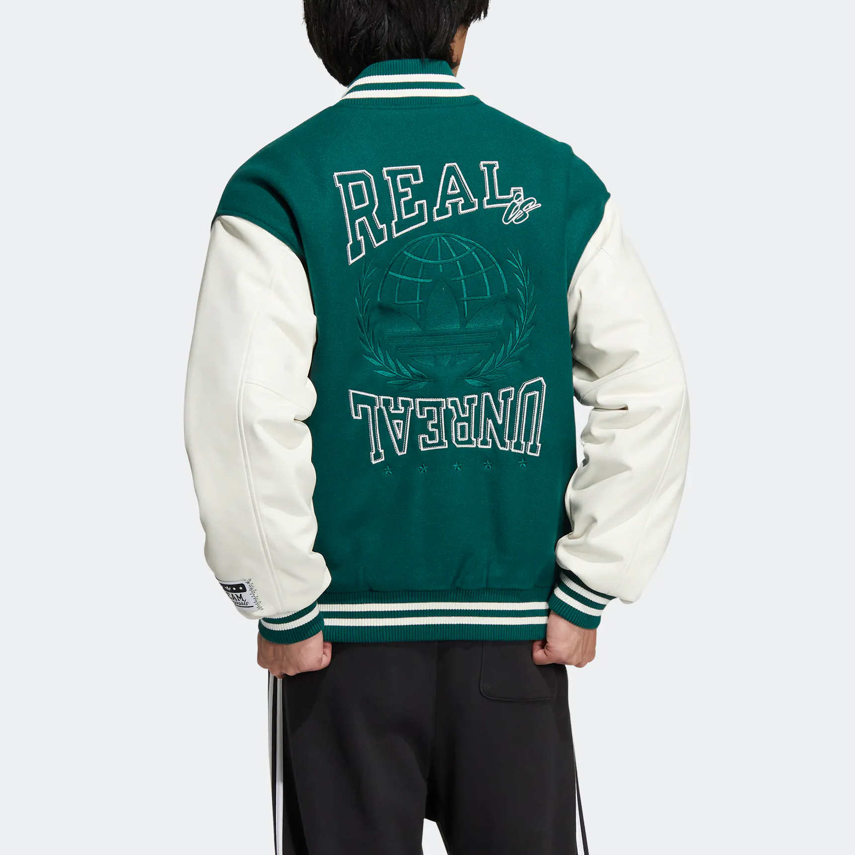 Shop 阿迪达斯 Originals Mc Varsity Jkt 多色印花厚夹克 绿色 男款 HZ7093
