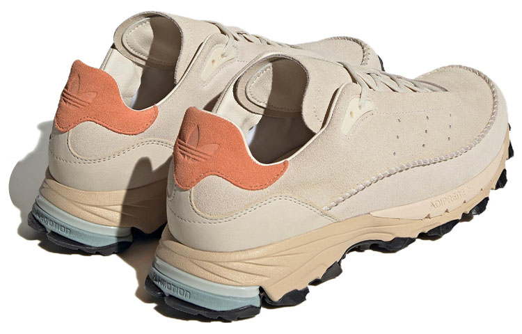 Shop 아디다스 오리지널 모카터프 어드벤처 '초크 화이트' H06397