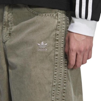 Pantalones Deportivos Unisex Adidas Originals Multi Pocket Verde Oliva Casual. KE0467 Purchase Pantalones Deportivos Unisex Adidas Originals Multi Pocket Verde Oliva Casual. KE0467