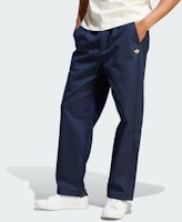 Pantalones Relaxed Fit adidas Originals Nice Chino Logo Azul Marino. IR7585 Lookbook Pantalones Relaxed Fit adidas Originals Nice Chino Logo Azul Marino. IR7585