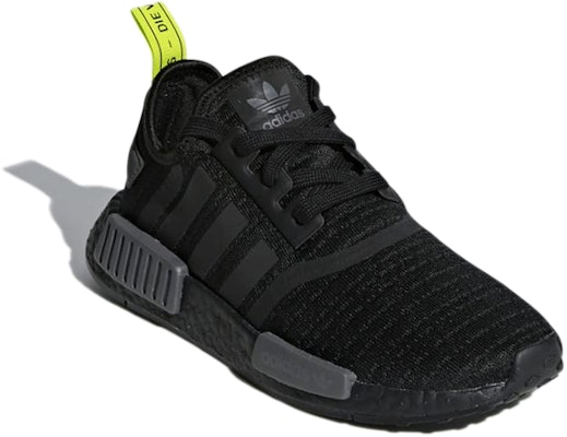 阿迪达斯 Originals NMD_R1 '黑灰' F35839 Lookbook 阿迪达斯 Originals NMD_R1 '黑灰' F35839