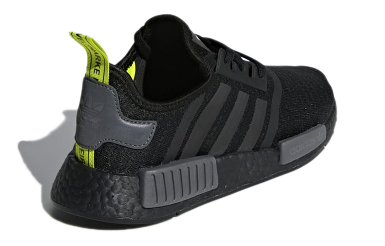 Shop 阿迪达斯 Originals NMD_R1 '黑灰' F35839