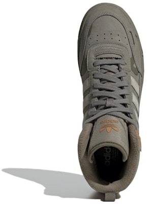 adidas POST UP 萬用舒適 緩震耐磨 低筒 球鞋 男女款 橄欖綠 Lookbook adidas POST UP 萬用舒適 緩震耐磨 低筒 球鞋 男女款 橄欖綠