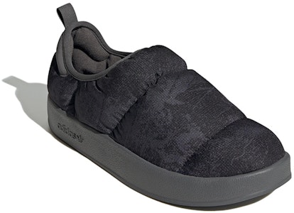 阿迪达斯三叶草 防滑耐磨低帮休闲黑色鞋 IF5473 Lookbook 阿迪达斯三叶草 防滑耐磨低帮休闲黑色鞋 IF5473