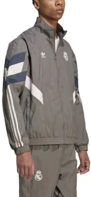 adidas Originals Real Madrid Track Jacket Kelabu Retro Sukan JI9479 Purchase adidas Originals Real Madrid Track Jacket Kelabu Retro Sukan JI9479