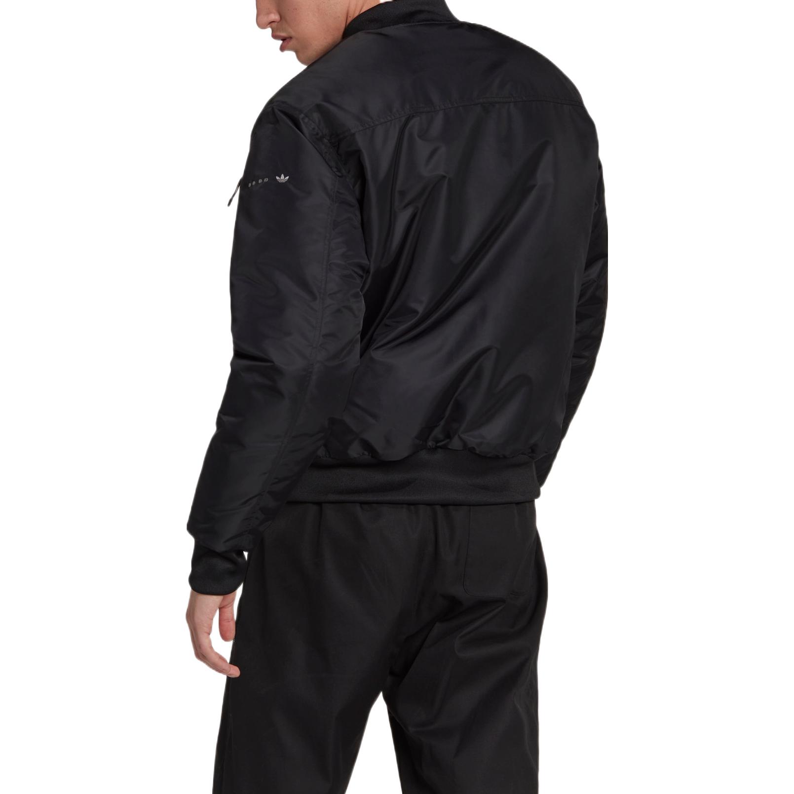 Shop 阿迪达斯Originals黑色可翻转夹克带拉链开衫 HK2760