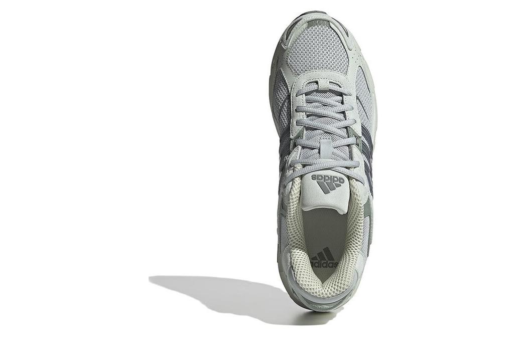 Shop adidas Originals Response 'Abu Putih' IH3368