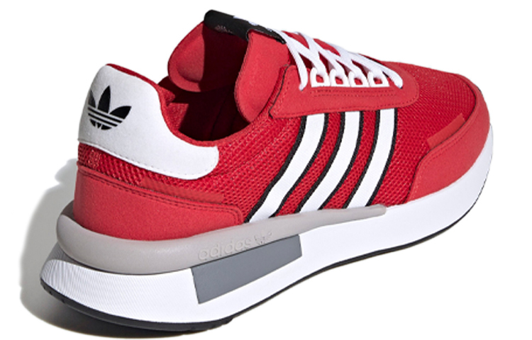 Shop アディダス レトロセット 赤/白/黒 FW4869
