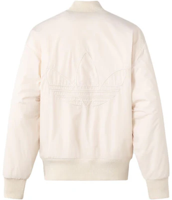 阿迪达斯Originals白色绣标可翻转皮毛飞行夹克 JE6124 Lookbook 阿迪达斯Originals白色绣标可翻转皮毛飞行夹克 JE6124