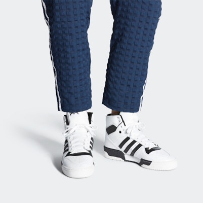 adidas originals Rivalry 'Hitam Putih' EE4404 Sizing adidas originals Rivalry 'Hitam Putih' EE4404