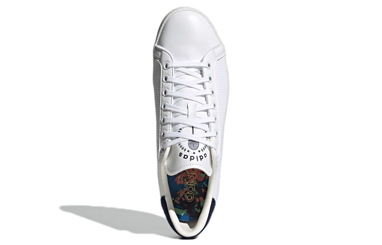 Purchase Sepatu Skate Kasual adidas Originals Rod Laver Cozy Unisex 'Putih' Ivory GX6384