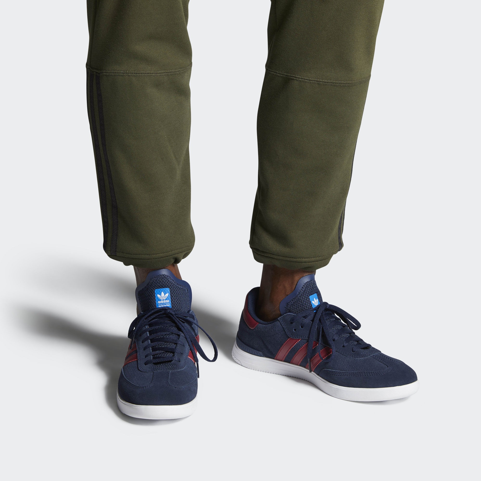 Details for adidas Originals Samba ADV ''Blauw Rood'' CQ1134