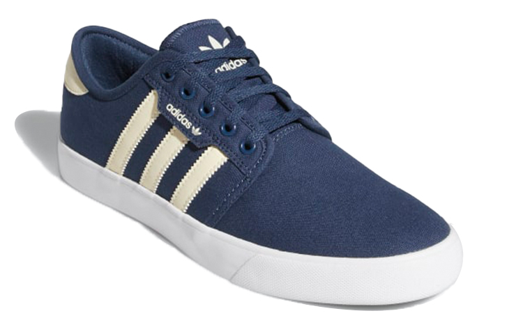 Lookbook adidas Originals Seeley ''Blau Weiß'' FY5507