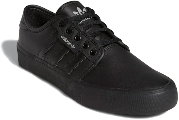 adidas Originals Seeley Xt 'Hitam' FV5263 Lookbook adidas Originals Seeley Xt 'Hitam' FV5263