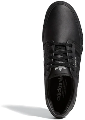 adidas Originals Seeley Xt 'Hitam' FV5263 Purchase adidas Originals Seeley Xt 'Hitam' FV5263