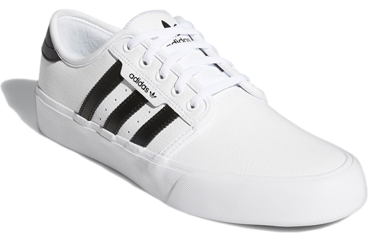 Lookbook adidas Originals Seeley XT ''Blanc Noir'' FX8629