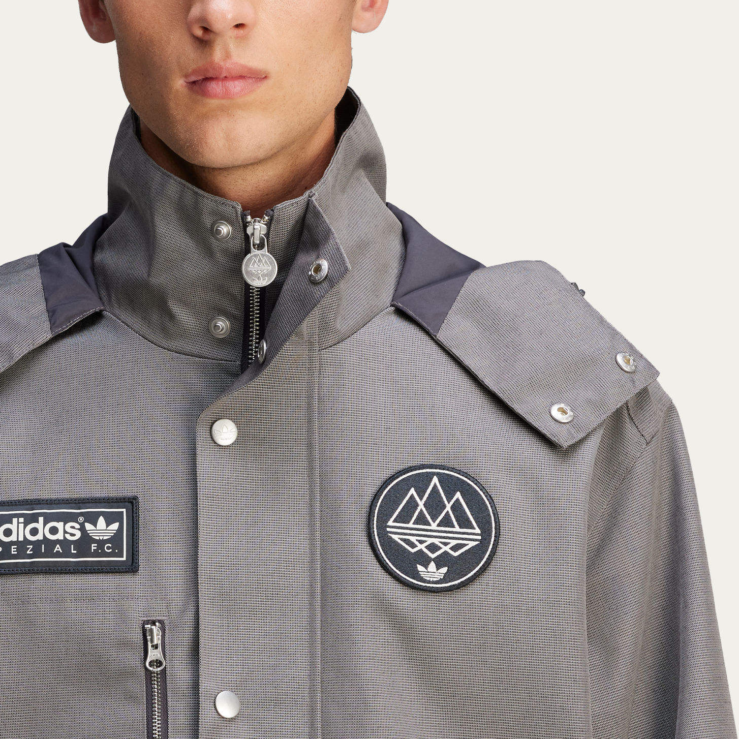 Sizing adidas Originals SPEZIAL FW24 FC 灰色連帽外套 休閒風格 JE6074