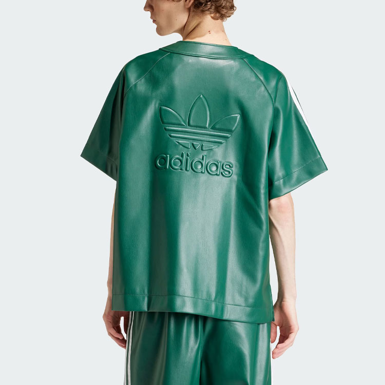 Shop adidas Originals SS24 Baju Kulit Tiruan Adicolor Logo Hijau Hutan. IZ4047